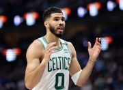 雷火电竞合作-黄蜂绝杀凯尔特人，汉密尔顿惊艳世界