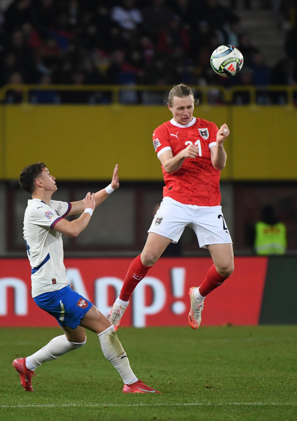 塞尔维亚队:备战欧洲杯资格赛,士气高涨的简单介绍 塞尔维亚队:备战欧洲杯资格赛,士气高涨的简单介绍