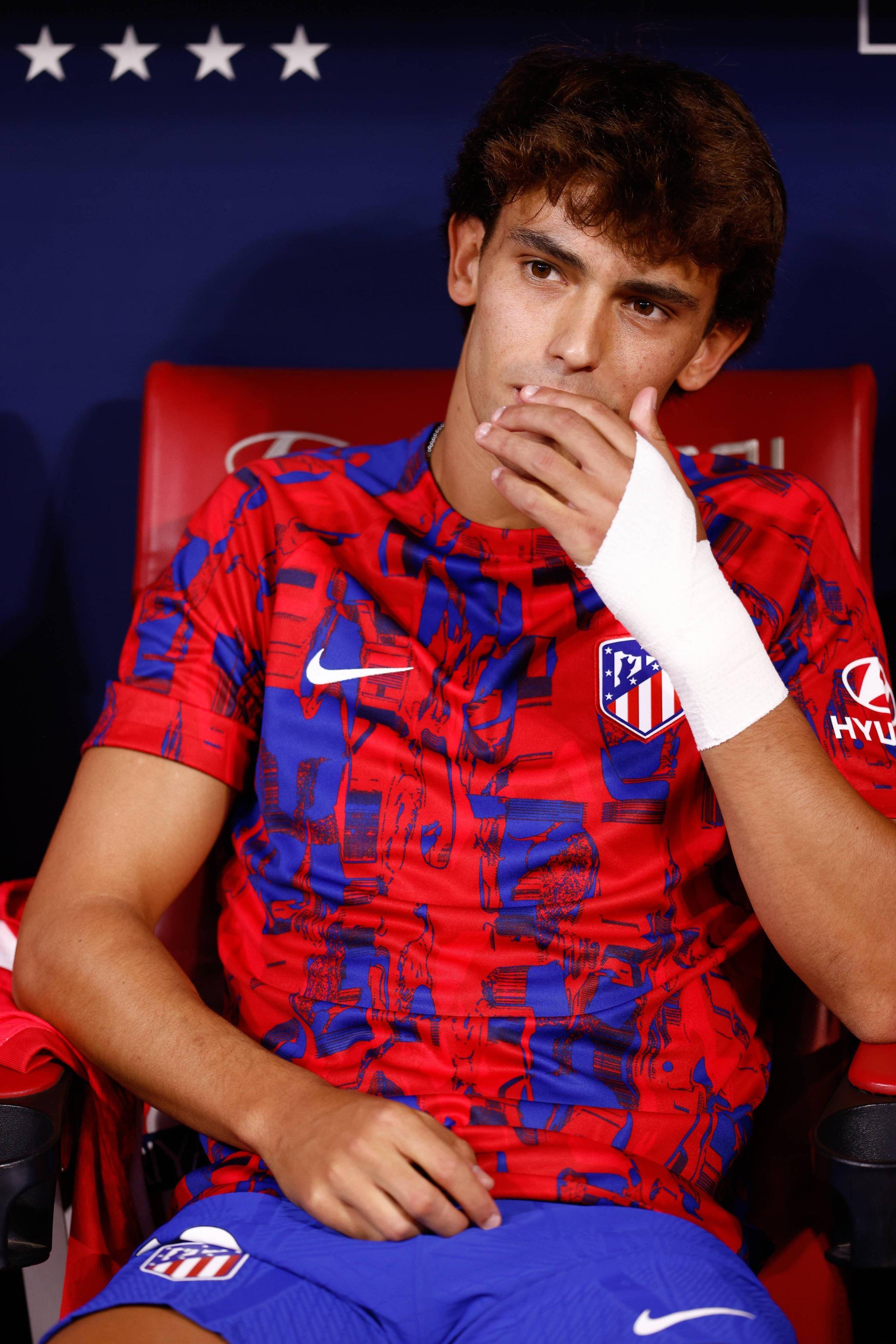 关于足坛新秀表现出色,引发球迷热议的信息 关于足坛新秀表现出色,引发球迷热议的信息